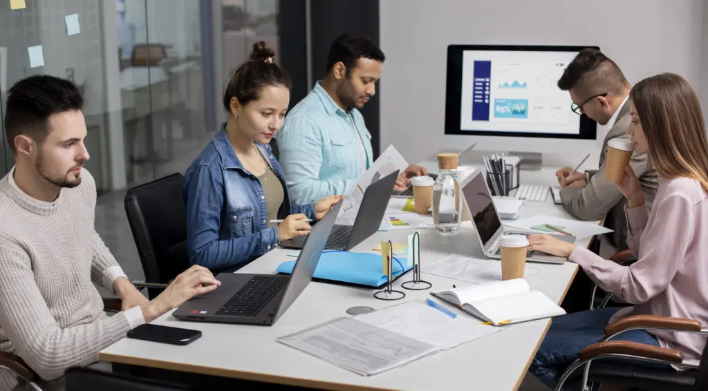 Ventajas de un ERP para grandes empresas: beneficios y resultados a gran escala 3 software-erp-en-empresas