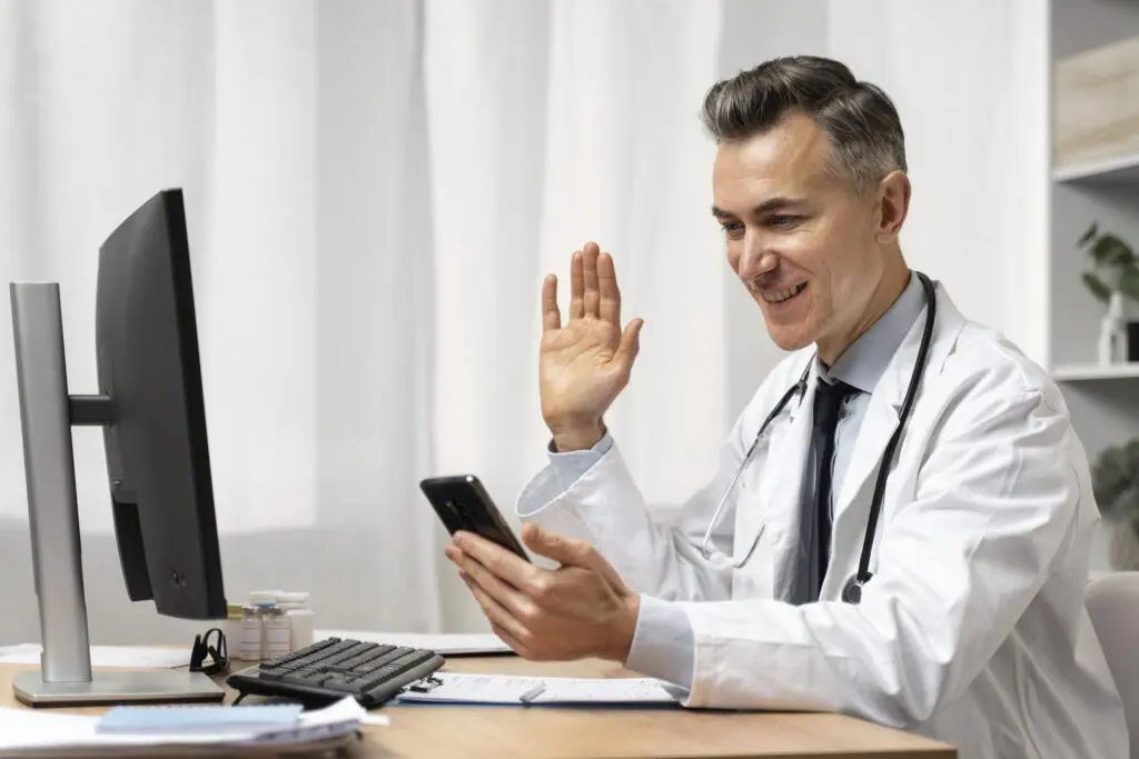 doctor ofreciendo teleconsulta medica Digital Ware