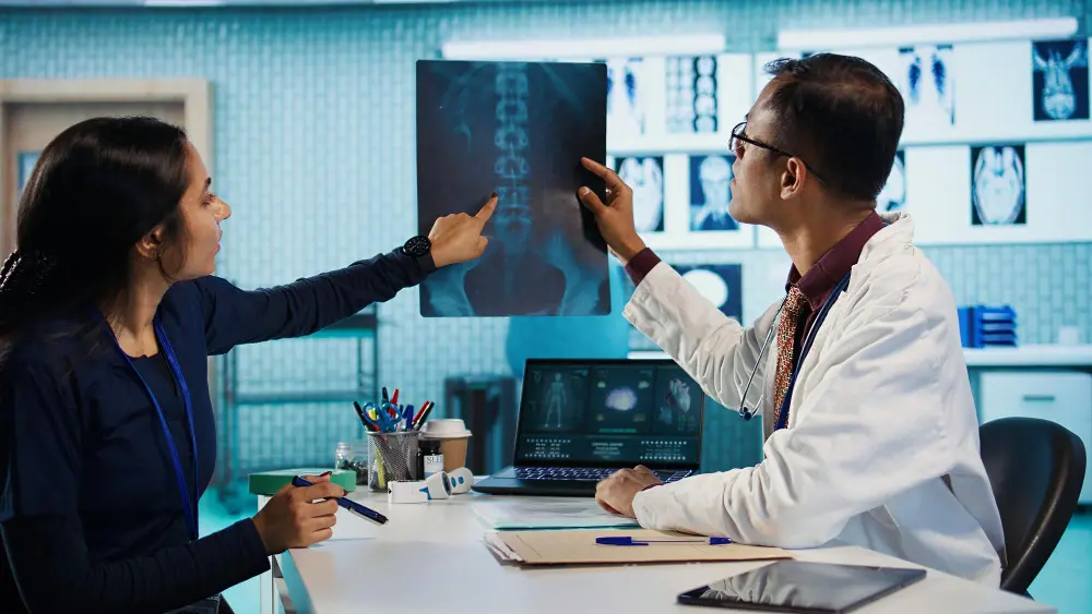 ¿Qué significa PACS? Sistema de archivo y comunicación de imágenes médicas explicado 1 pacs-como-funciona
